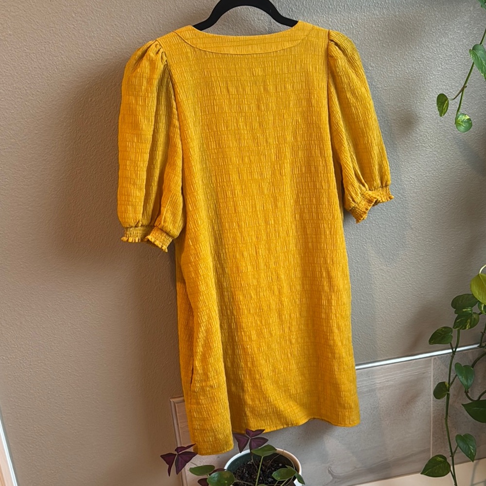 BB Dakota Yellow V-Neck Dress - Picture 3 of 4